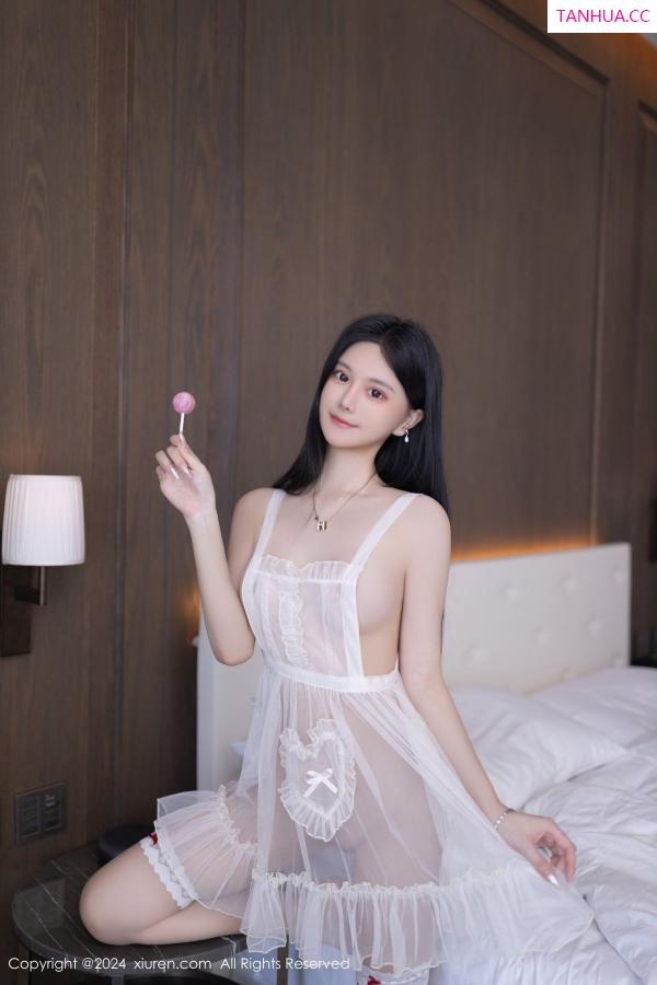   [XiuRen]高清写真图 2024.08.23 No.9062 幼幼 丝袜美腿第18张图片